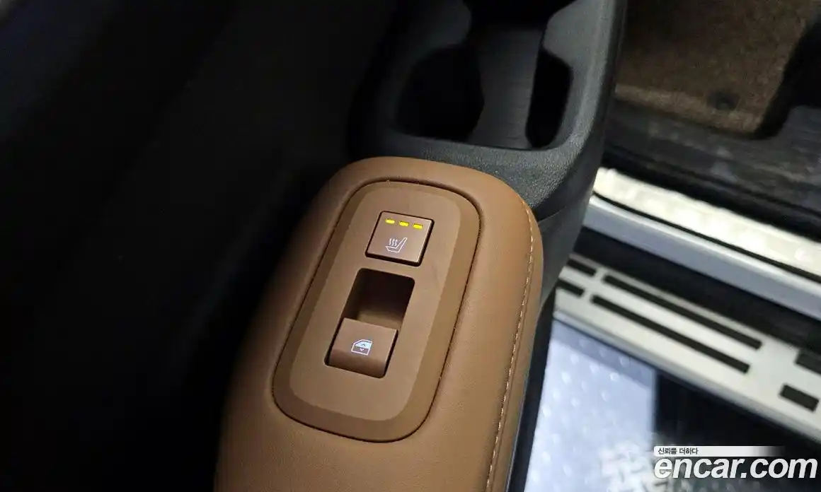 Hyundai Santa Fe 2024 1.6 Автомат в Москве № 113079, фото 18