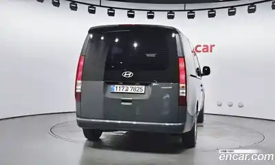 Hyundai Staria 2025 2.2 Автомат в Москве № 119343, миниатюра 5