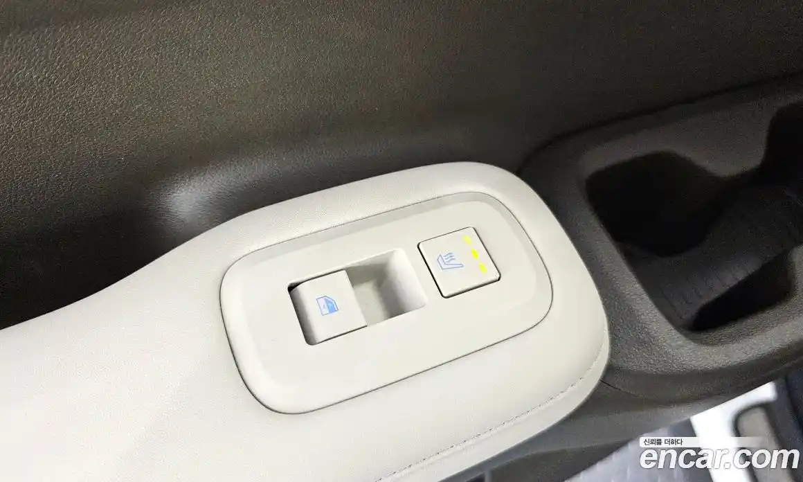 Hyundai Santa Fe 2024 2.5 Автомат в Москве № 119597, фото 3