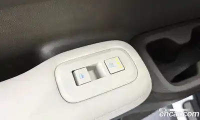 Hyundai Santa Fe 2024 2.5 Автомат в Москве № 119597, миниатюра 3