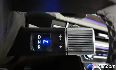 Hyundai Santa Fe 2024 2.5 Автомат в Москве № 119597, миниатюра 5