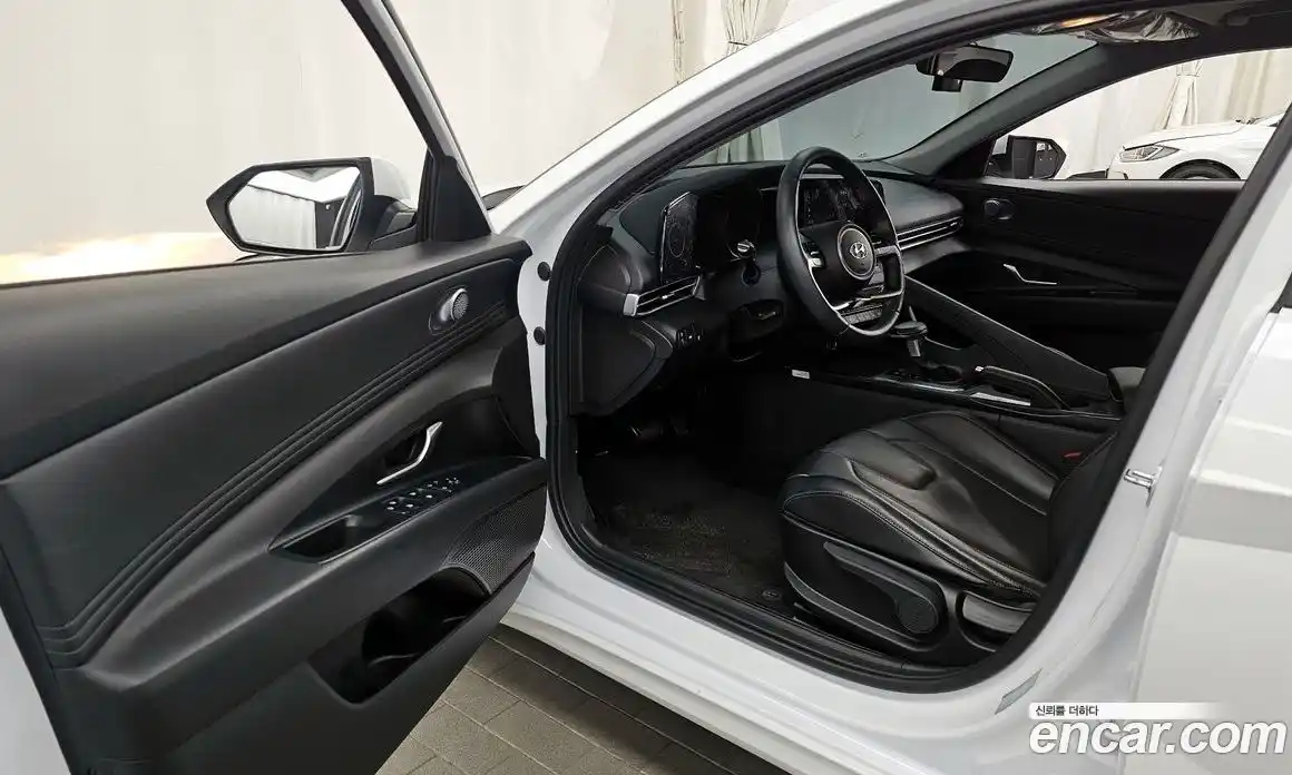 Hyundai Avante 2023 1.6 Автомат в Москве № 119647, фото 6