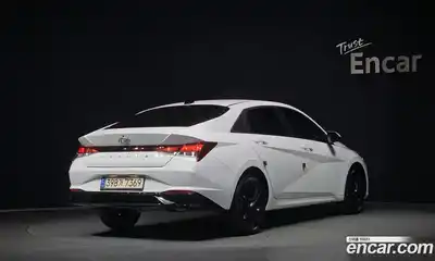 Hyundai Avante 2023 1.6 Автомат в Москве № 119647, миниатюра 7