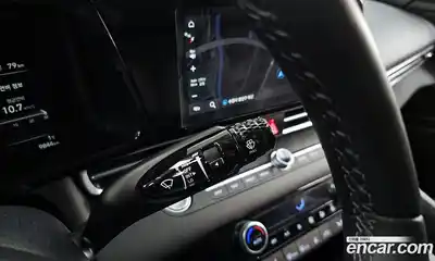 Hyundai Avante 2023 1.6 Автомат в Москве № 119647, миниатюра 9