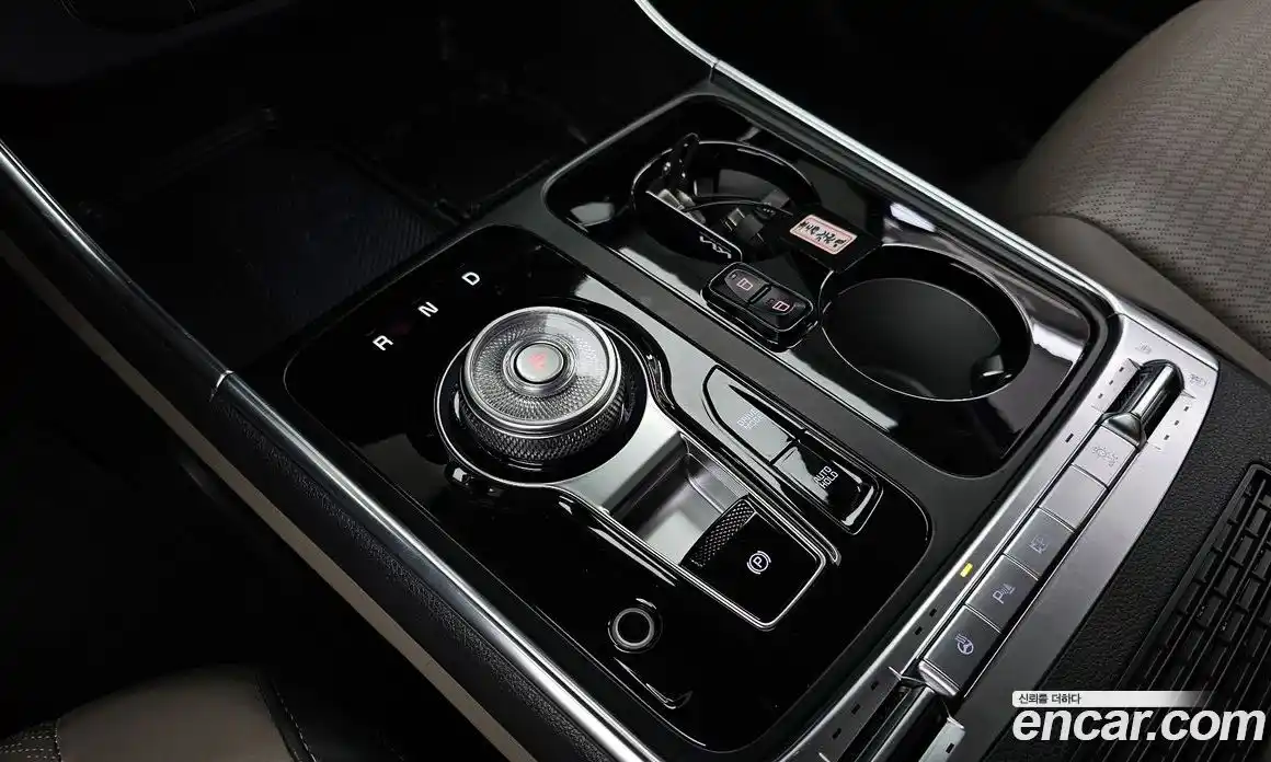 Kia Canival 2024 1.6 Автомат в Москве № 123886, фото 4