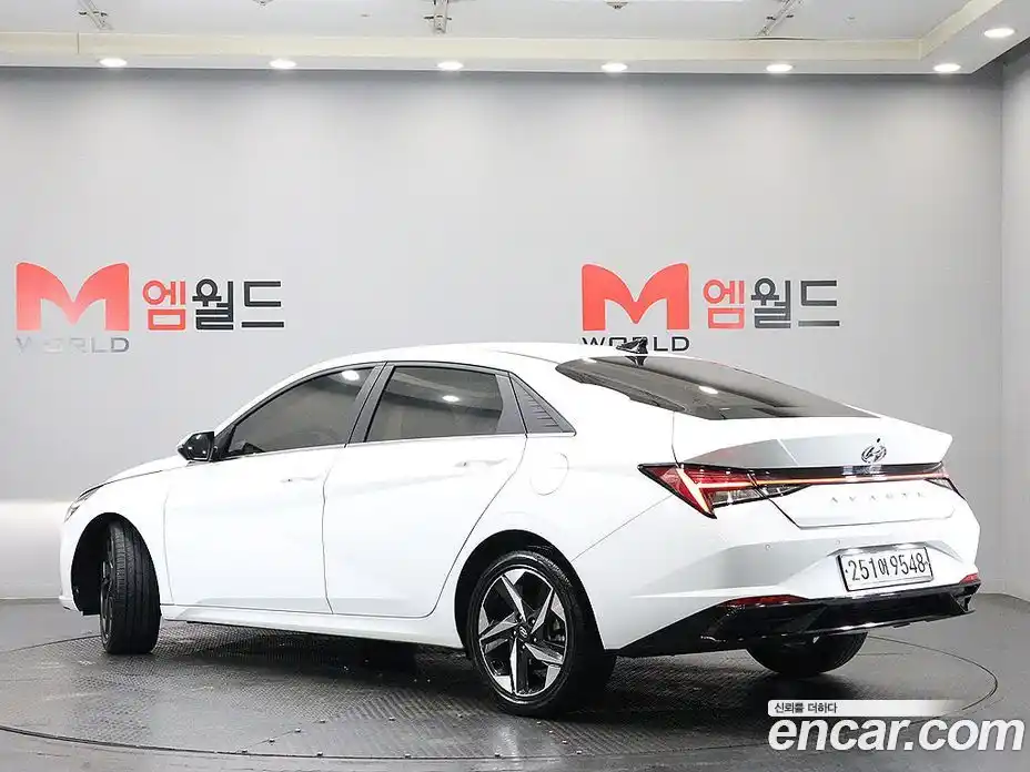 Hyundai Avante 2021 1.6 Автомат в Москве № 125472, фото 3