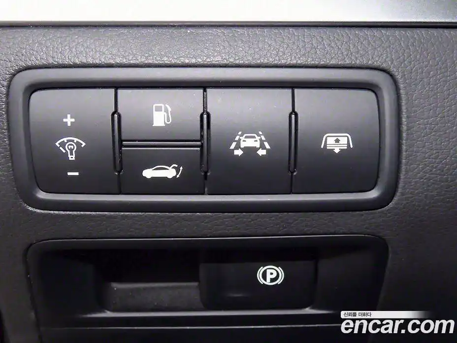 Hyundai Genesis 2016 3.3 Автомат в Москве № 126182, фото 14