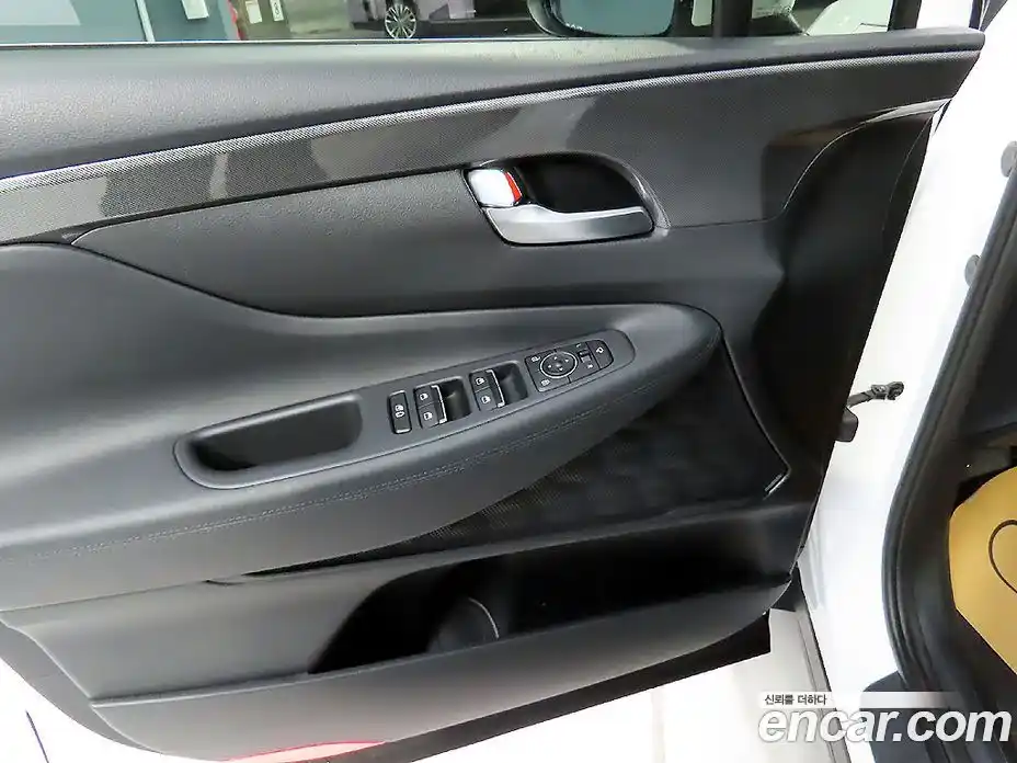 Hyundai Santa Fe 2023 2.2 Автомат в Москве № 126631, фото 13