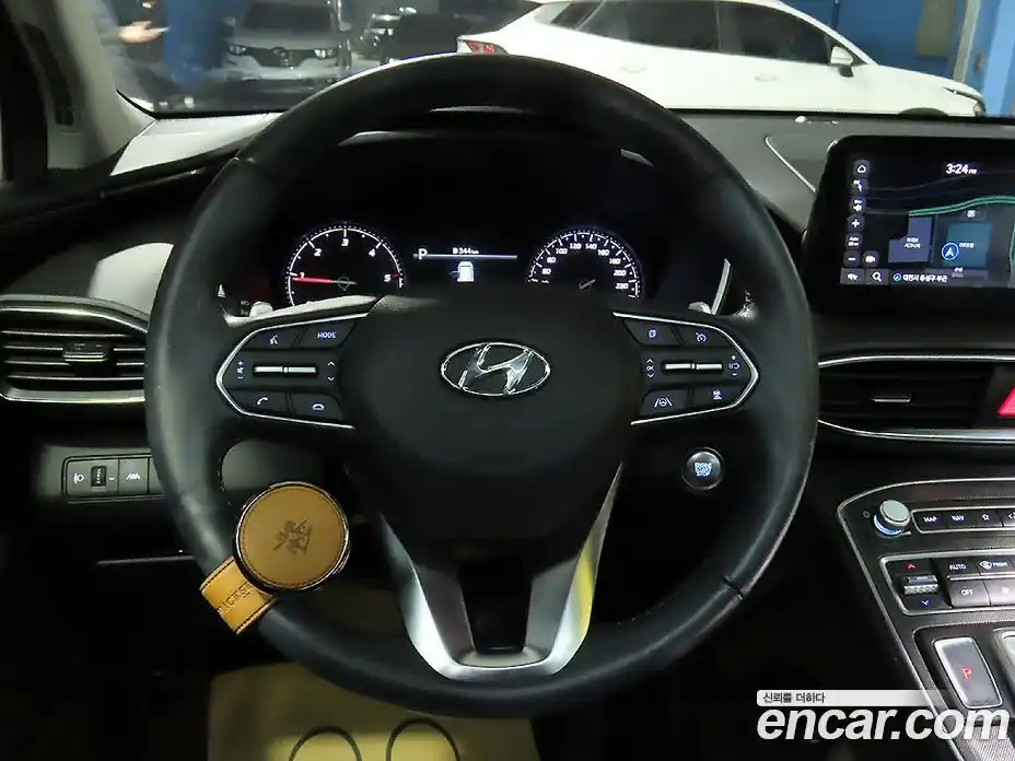 Hyundai Santa Fe 2023 2.2 Автомат в Москве № 126631, фото 15