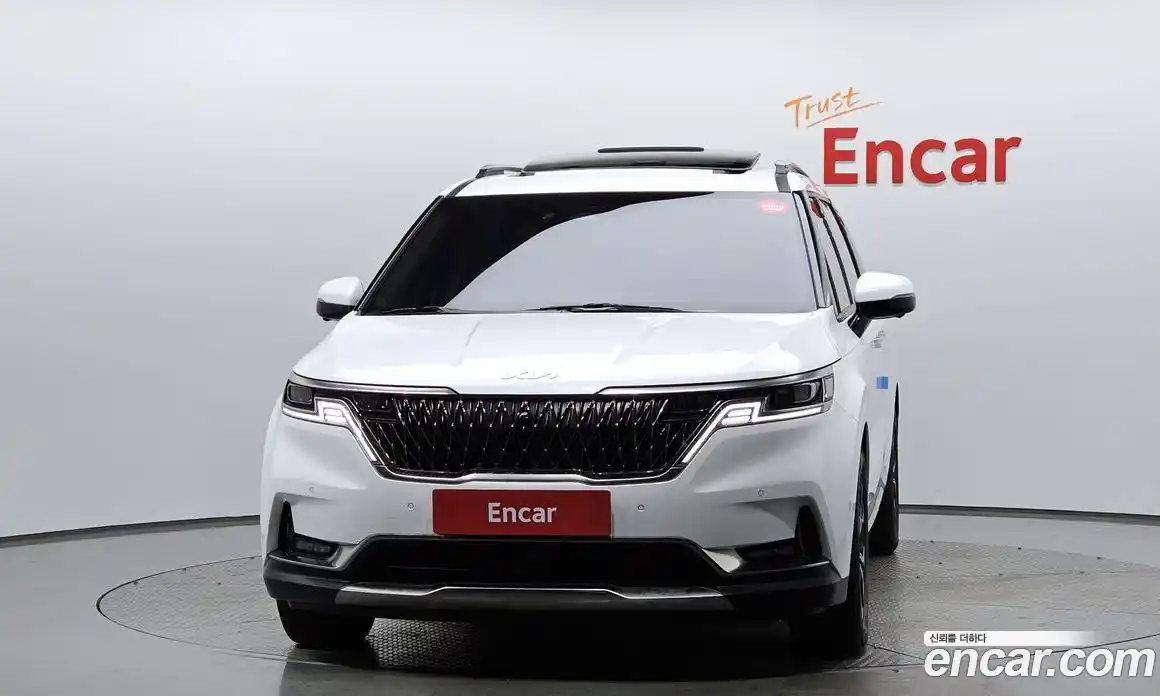 Kia Canival 2023 3.5 Автомат в Москве № 133517, фото 3