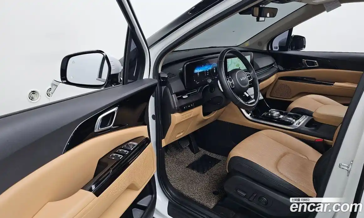 Kia Canival 2023 3.5 Автомат в Москве № 133517, фото 10