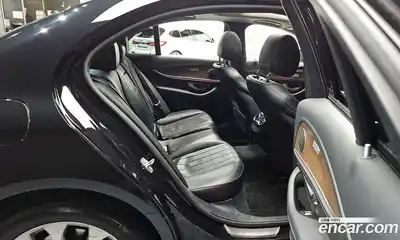 Mercedes-Benz E-Class 2017 2.0 Автомат в Москве № 134614, миниатюра 12