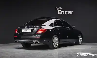 Mercedes-Benz E-Class 2017 2.0 Автомат в Москве № 134614, миниатюра 2