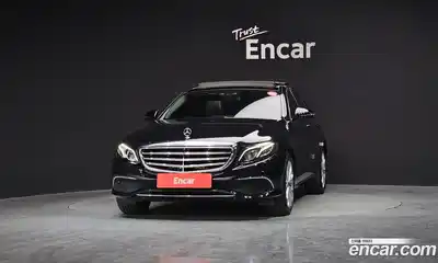 Mercedes-Benz E-Class 2017 2.0 Автомат в Москве № 134614, миниатюра 3