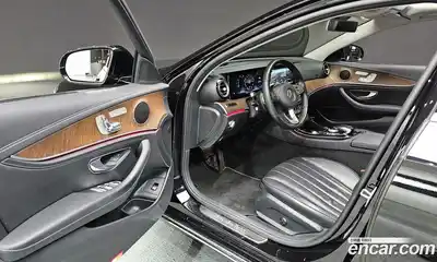 Mercedes-Benz E-Class 2017 2.0 Автомат в Москве № 134614, миниатюра 10