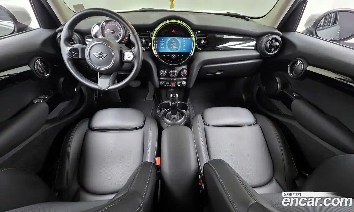 Mini Cooper 2022 1.5 Автомат в Москве № 135000, фото 15