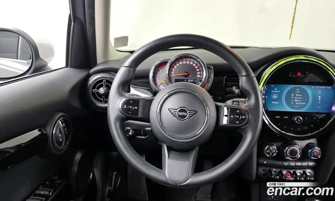 Mini Cooper 2022 1.5 Автомат в Москве № 135000, фото 17