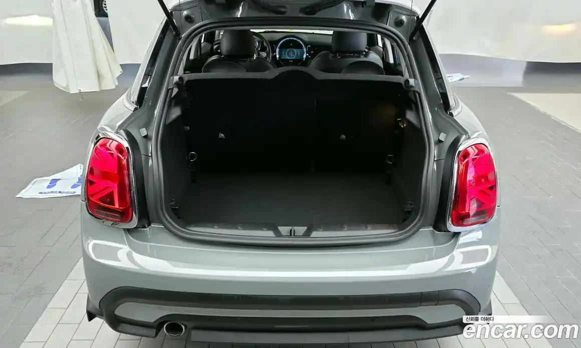 Mini Cooper 2022 1.5 Автомат в Москве № 135000, фото 19