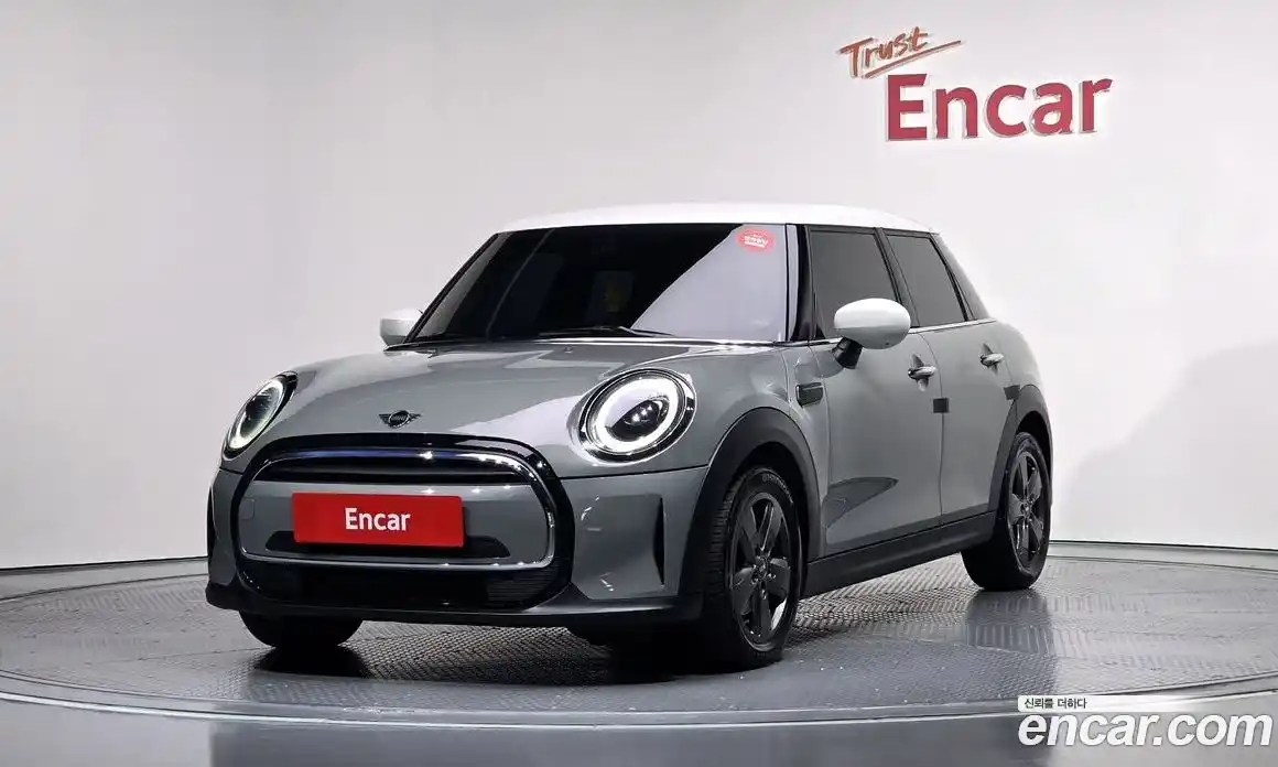 Mini Cooper 2022 1.5 Автомат в Москве № 135000, фото 8