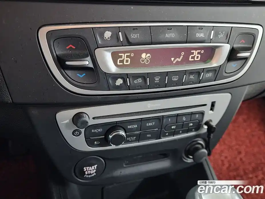 Renault SM3 2014 1.6 Автомат в Москве № 137000, фото 15