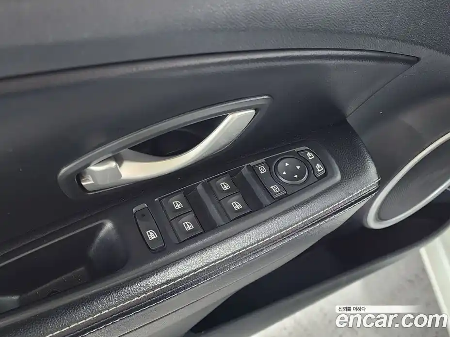 Renault SM3 2014 1.6 Автомат в Москве № 137000, фото 18