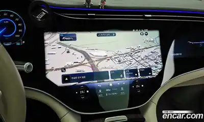 Mercedes-Benz EQS 2023 0.3 Автомат в Москве № 141797, миниатюра 2