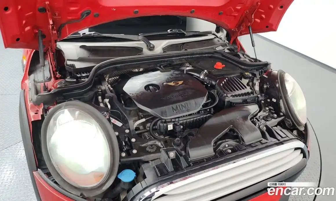 Mini Cooper 2015 1.5 Автомат в Москве № 144480, фото 14