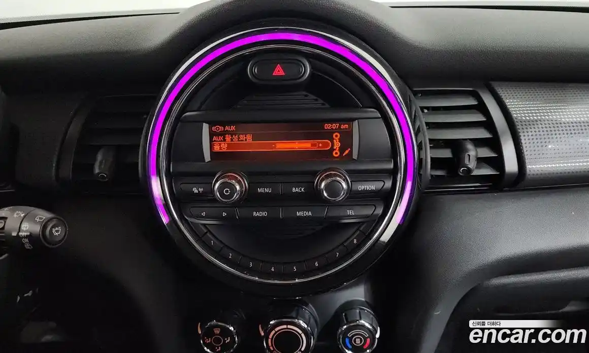 Mini Cooper 2015 1.5 Автомат в Москве № 144480, фото 5