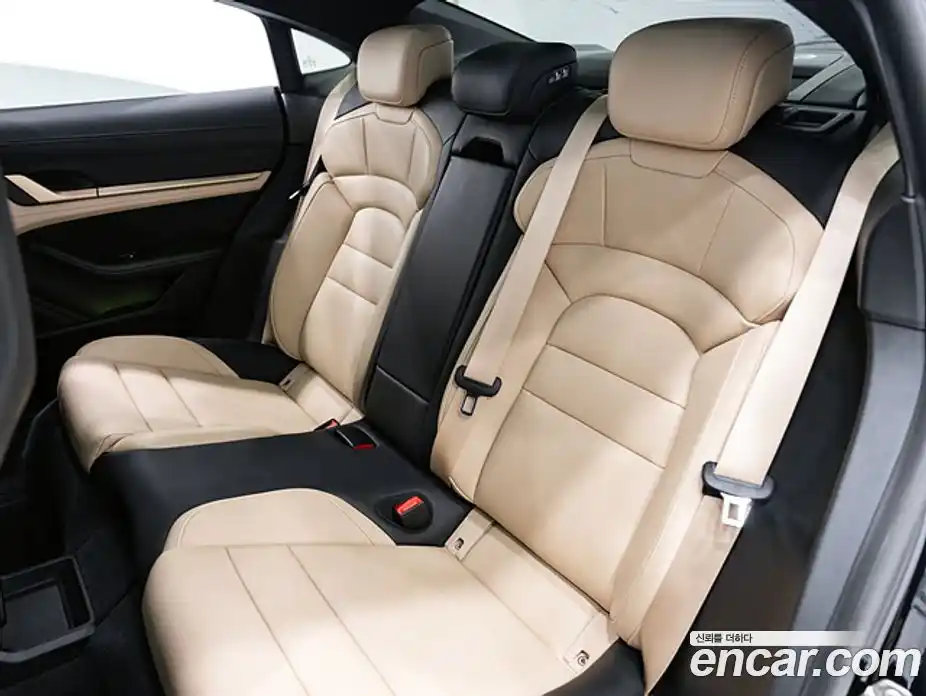 Porsche Taycan 2024 0.1 Автомат в Москве № 147141, фото 15