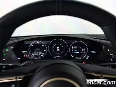 Porsche Taycan 2024 0.1 Автомат в Москве № 147141, миниатюра 8