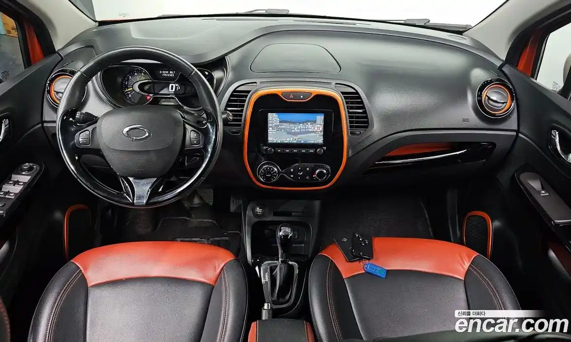 Renault QM3 2014 1.5 Автомат в Москве № 148079, фото 11