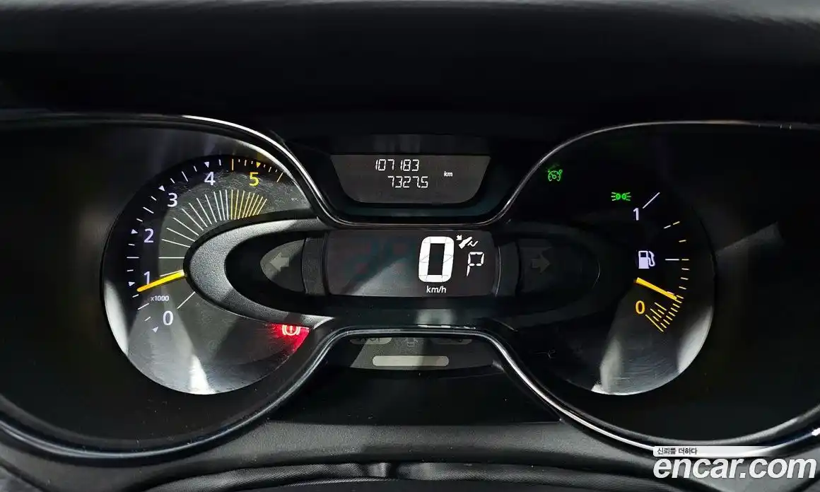 Renault QM3 2014 1.5 Автомат в Москве № 148079, фото 14