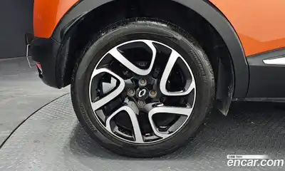 Renault QM3 2014 1.5 Автомат в Москве № 148079, миниатюра 2