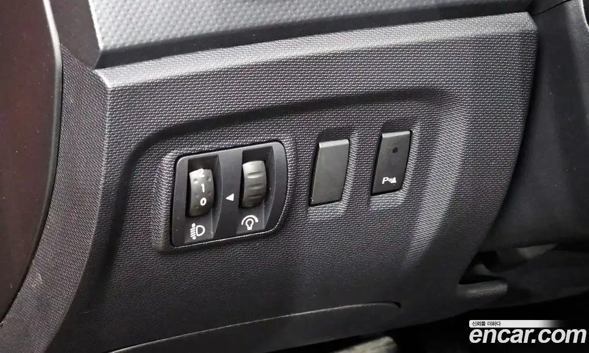 Renault QM3 2014 1.5 Автомат в Москве № 148079, фото 8