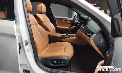 BMW 5-Series 2022 2.0 Автомат в Москве № 157223, миниатюра 2