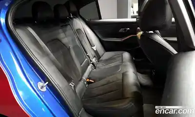 BMW 3-Series 2021 2.0 Автомат в Москве № 157637, миниатюра 2