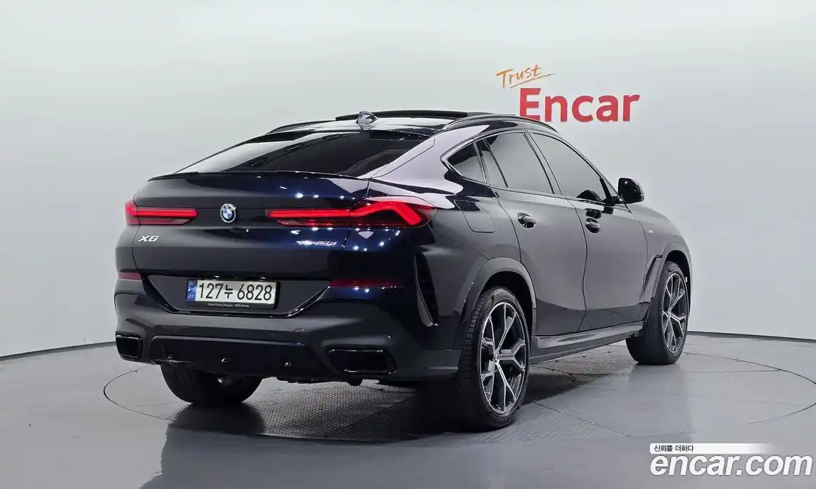 BMW X6 2021 3.0 Автомат в Москве № 158235, фото 1