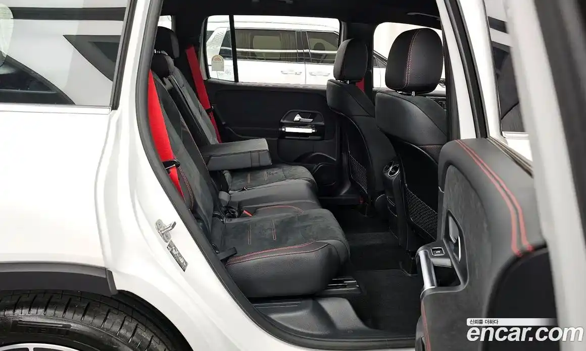 Mercedes-Benz GLB-Class 2025 2.0 Автомат в Москве № 160004, фото 12