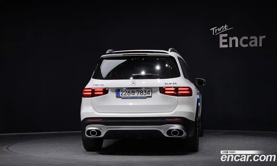 Mercedes-Benz GLB-Class 2025 2.0 Автомат в Москве № 160004, фото 4