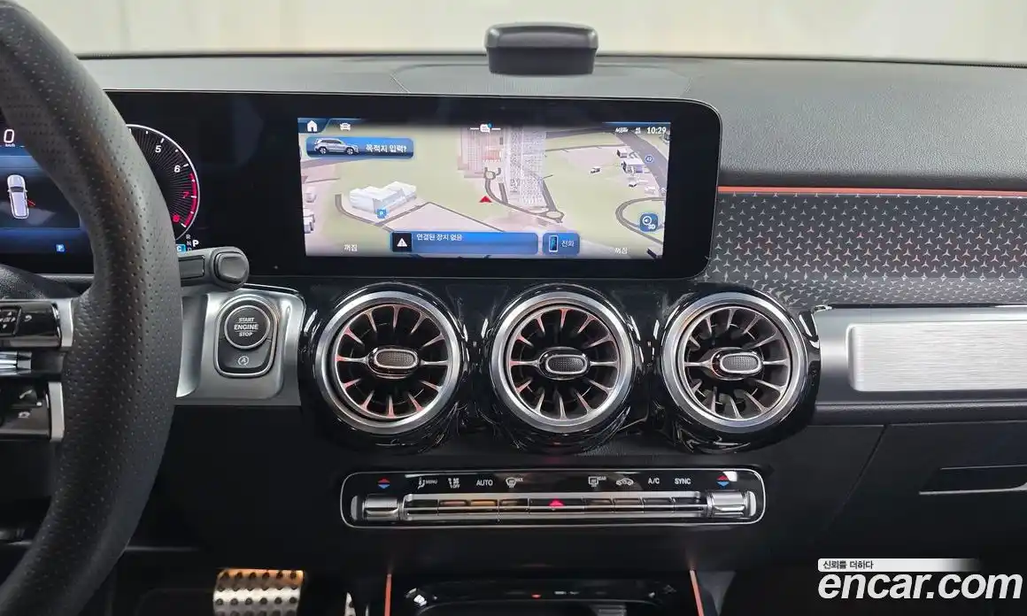 Mercedes-Benz GLB-Class 2025 2.0 Автомат в Москве № 160229, фото 14