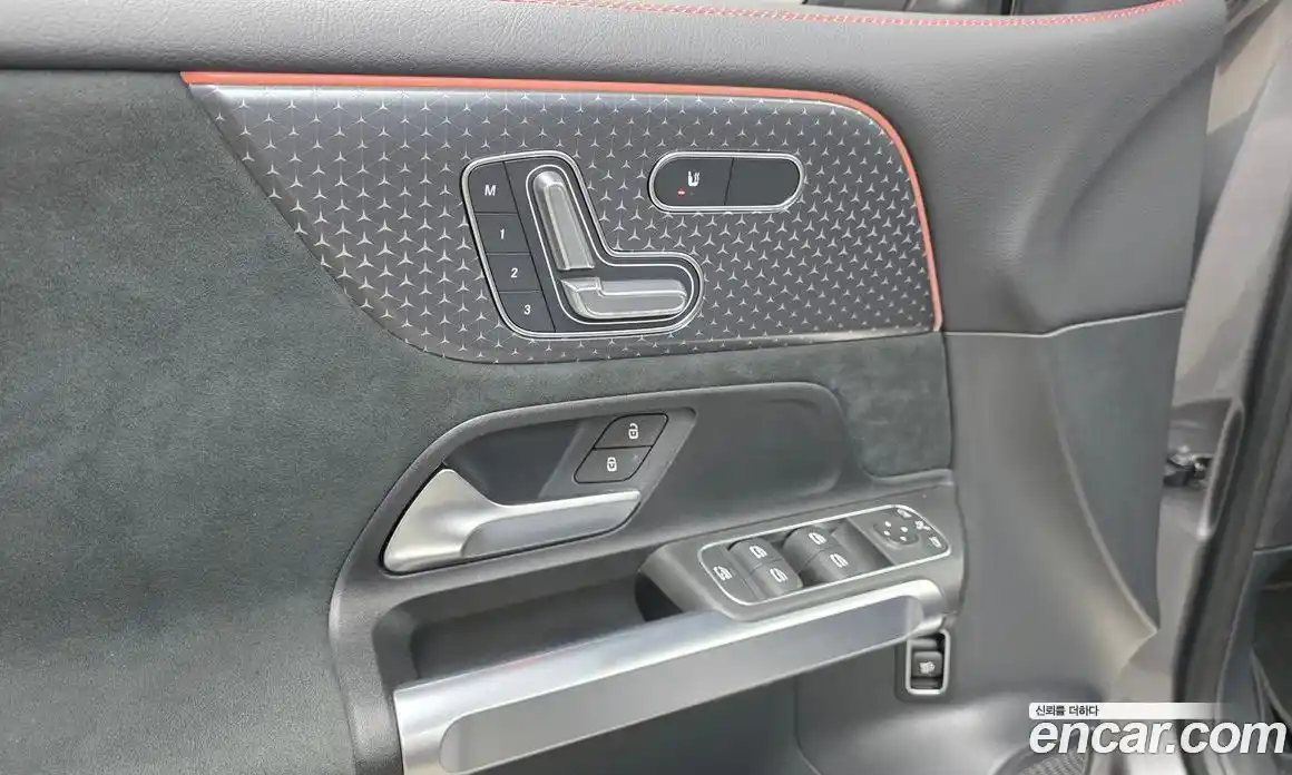 Mercedes-Benz GLB-Class 2025 2.0 Автомат в Москве № 160229, фото 18