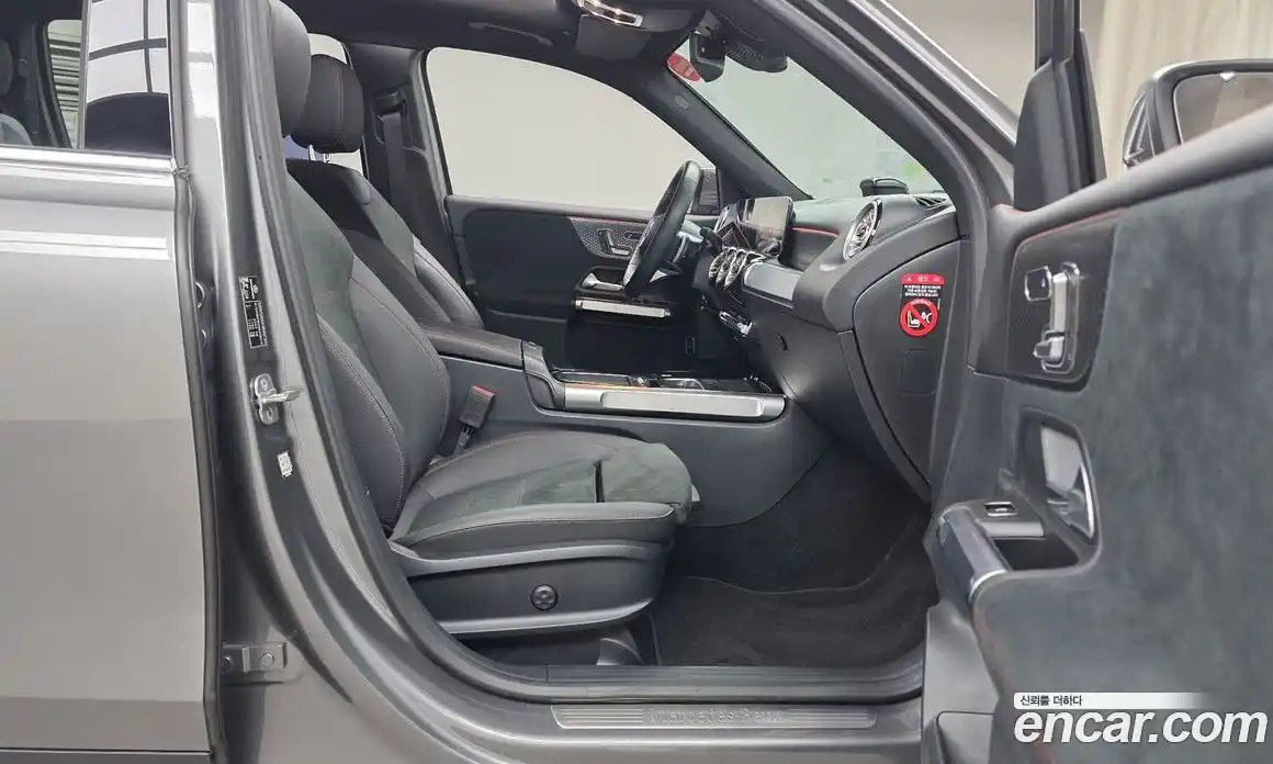 Mercedes-Benz GLB-Class 2025 2.0 Автомат в Москве № 160229, фото 9