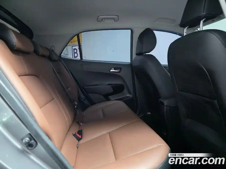 Kia Morning 2024 1.0 Автомат в Москве № 16137, фото 19