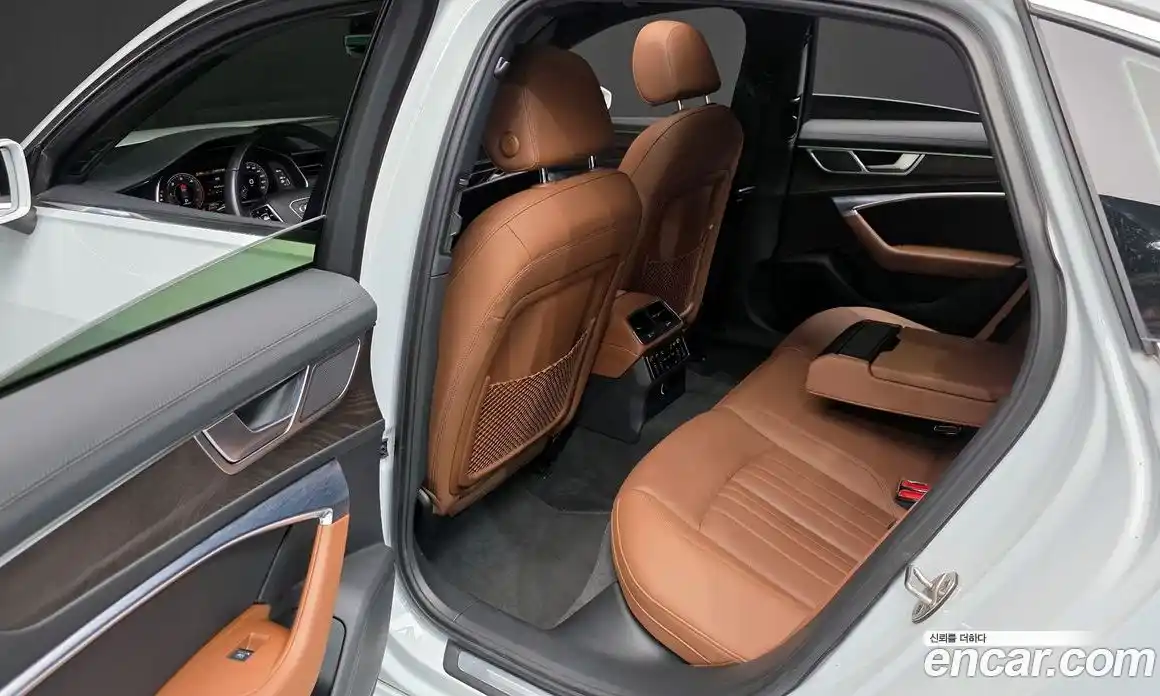 Audi A6 2020 2.0 Автомат в Москве № 163349, фото 10