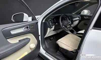 Volvo XC40 2025 2.0 Автомат в Москве № 164293, миниатюра 10