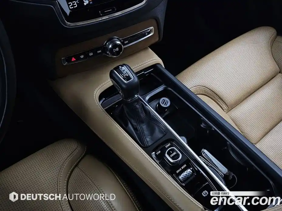 Volvo XC90 2017 2.0 Автомат в Москве № 164828, фото 9