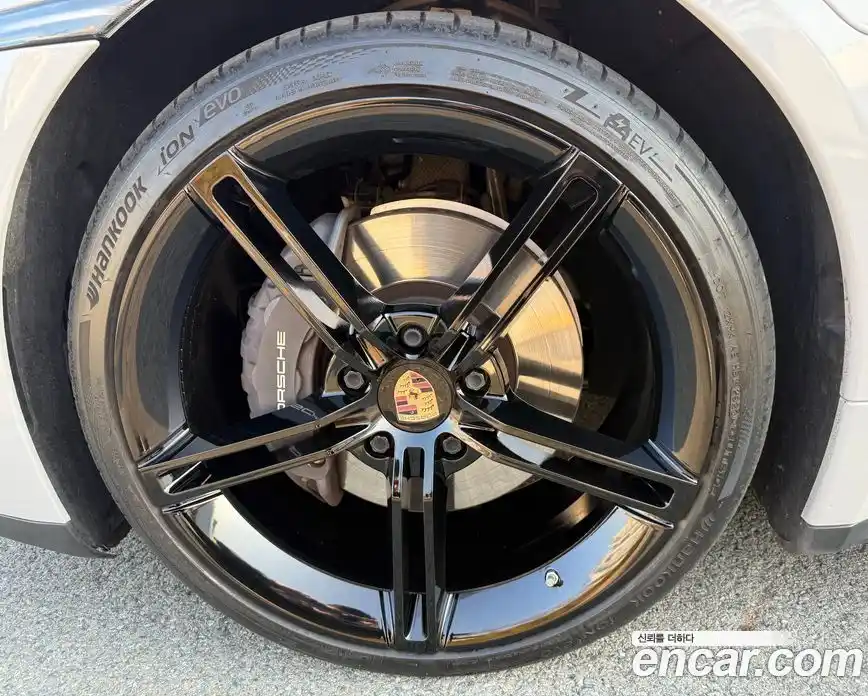 Porsche Taycan 2022 1.0 Автомат в Москве № 165832, фото 11