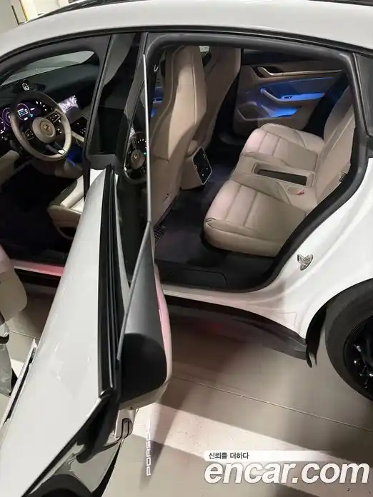 Porsche Taycan 2022 1.0 Автомат в Москве № 165832, фото 17