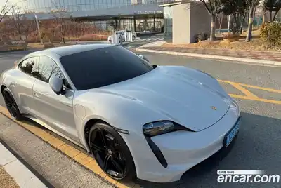 Porsche Taycan 2022 1.0 Автомат в Москве № 165832, миниатюра 7