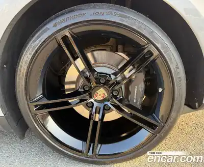 Porsche Taycan 2022 1.0 Автомат в Москве № 165832, миниатюра 10